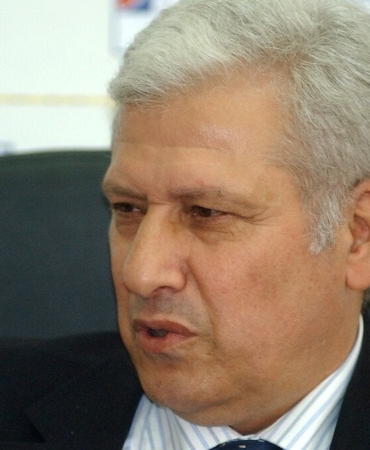 trabzonsporun-eski-baskani-atay-aktug-hayatini-kaybetti-pNesDF2K.jpg