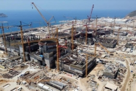 turkiyenin-enerji-ussunde-kritik-esik-141-tonluk-dev-yapi-yerine-yerlestirildi-XwVb4K1j.jpg