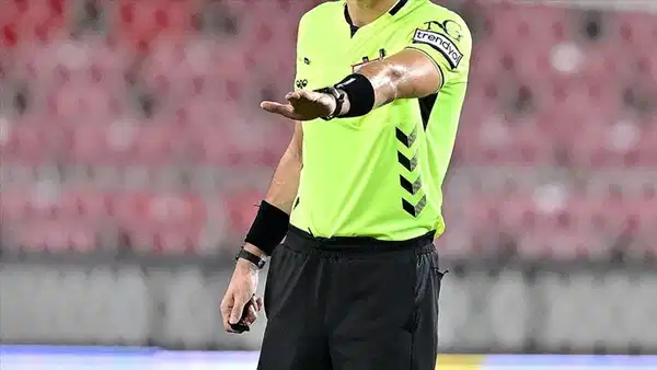 2-lig-play-off-final-maclarinin-hakemleri-asik-r-oldu-vzwiNysW.jpg
