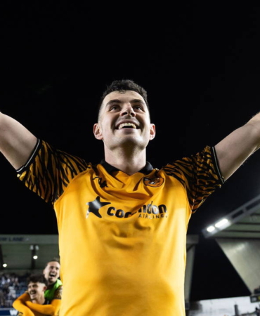 adim-adim-premier-lige-acun-ilicalinin-takimi-hull-city-play-off-finalinde-YFHUqvD3.jpg