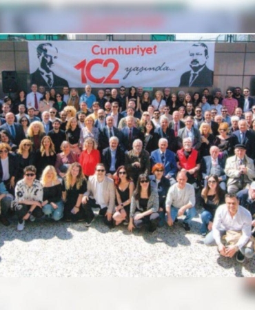 adini-ataturkun-koydugu-gazetemizin-102-yildonumunu-gururla-kutladik-WZfIcqwd.jpg