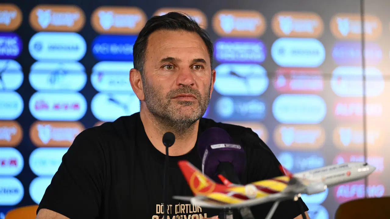 ahmet-suat-ozyaziciyi-geride-birakti-okan-buruk-turk-futbol-tarihine-gecti-gAEcwEe8.jpg