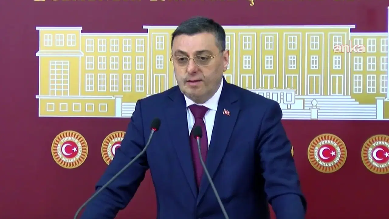 akpli-serkan-bayram-gunduz-jenerasyonu-programlari-zivanadan-cikti-VED6ZHHO.jpg