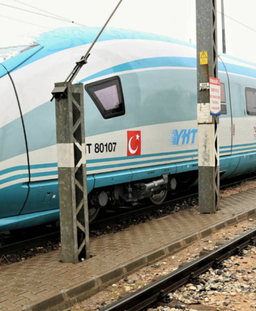 ankaradaki-yuksek-hizli-tren-kazasi-davasi-ertelendi-m8sFynAC.jpg