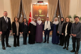 baris-anneleri-heyeti-tbmmde-akpyi-ziyaret-etti-CflGyD8K.jpg