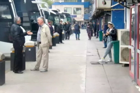 bayramda-memlekete-gitmek-luks-oldu-ucak-ve-otobus-biletlerine-artirim-yagmuru-IhJW9LaP.jpg