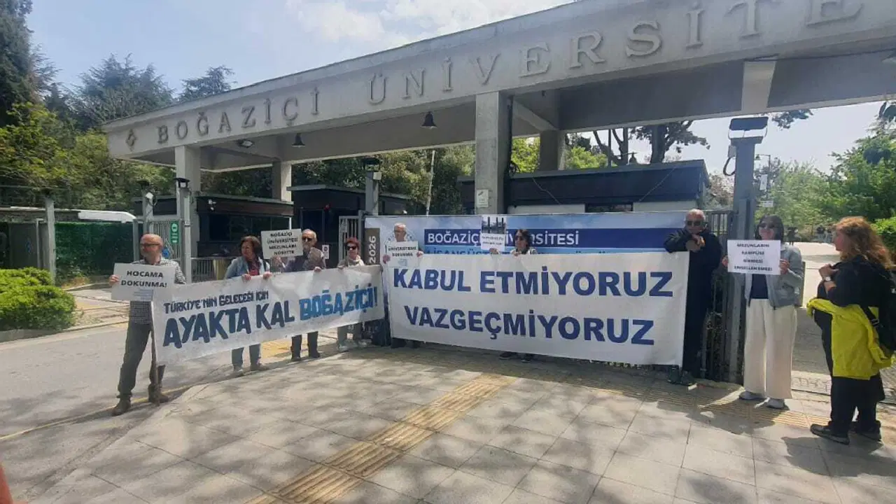 bogazici-mezunlarindan-aciklama-kayyim-yonetimin-hukuksuz-uygulamalarini-kabul-etmiyoruz-eOSa1qlc.jpg