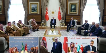 cumhurbaskani-erdogan-suudi-heyeti-kabul-etti-turkiye-ile-suudi-arabistan-arazinda-vize-muafiyeti-2k1eXKDr.webp