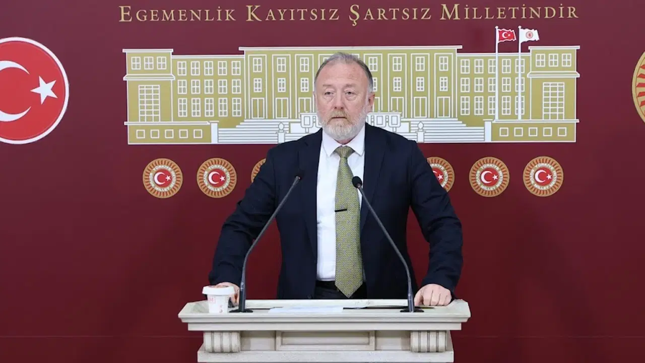 dem-partiden-iktidara-12-yargi-paketi-elestirisi-ekime-kaldigini-dile-getiriyorlar-WtCxWrHQ.jpg