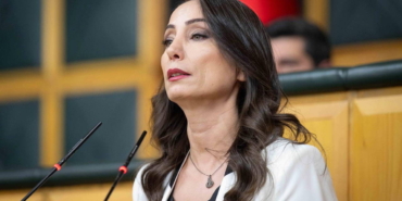 dem-partiden-numan-kurtulmusa-surec-cagrisi-tum-programlarinizi-bir-kenara-birakin-qBQs2s8X.jpg
