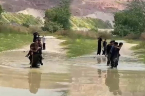 dere-kenarinda-mahsur-kalan-5-arkadasi-itfaiye-kurtardi-OdbIgMrM.jpg
