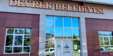 devrek-belediyesi-davasinda-ilk-durusma-tamamlandi-eski-baskanin-ev-hapsi-kaldirildi-bdEN7VAm.jpg