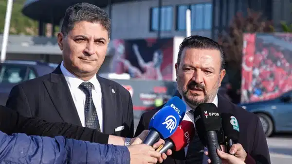 ertan-torunogullarindan-galatasaraya-gonderme-sakin-ha-sezonu-sona-erdi-W6wXA6cL.jpg