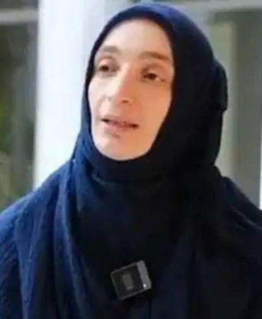 eski-diyanet-isleri-baskani-erbasin-kizi-ergenlerle-anlasma-sanati-soylesisine-katildi-sadece-kadin-veliler-vtbsV5f7.jpg