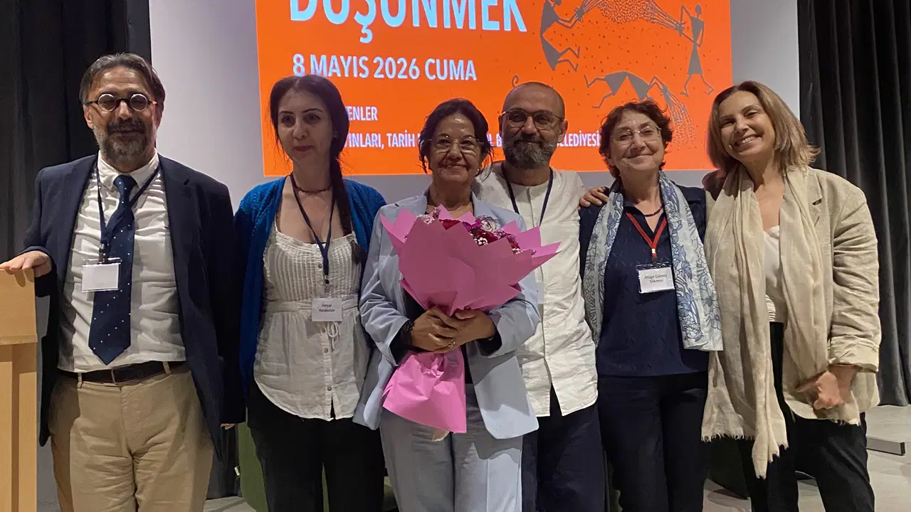 fatmagul-berktay-armagan-kitabi-sempozyumla-tanitildi-w5m3A8Gk.jpg