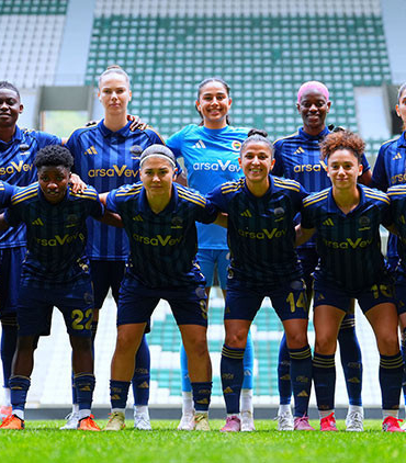 fenerbahce-arsavev-kadin-futbol-takimindan-sampiyonluk-sozleri-fenerbahcenin-hedefi-her-zaman-sampiyon-olmaktir-XRBQZOQO.jpg