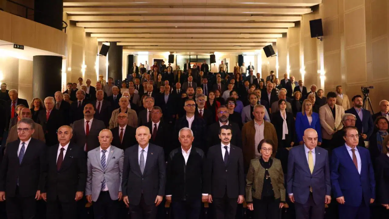 gazetemiz-102-yasini-yasar-kemal-kultur-merkezinde-kutladi-daha-nice-yillara-ulasacagiz-zeeiy3Oq.jpg