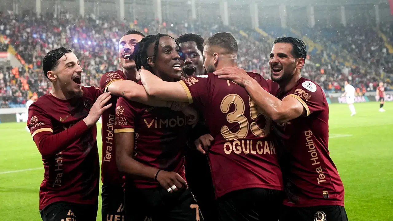 genclerbirliginden-kasimpasa-karsisinda-mucizevi-geri-donus-Wmkl5Sub.jpg