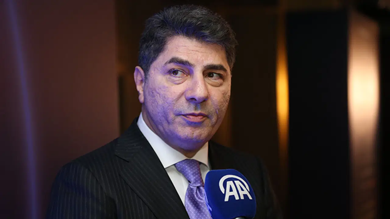 hakan-safi-kimdir-kac-yasinda-nereli-fenerbahce-lider-adayi-hakan-safi-ne-is-yapiyor-m4SQXVxU.jpg