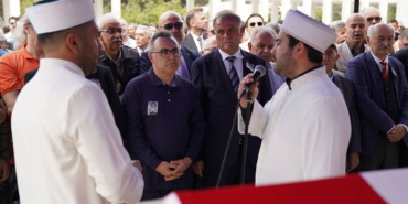 ibbye-yeni-operasyonda-bugun-hakkinda-gozalti-karari-cikmisti-yasin-cagatay-seckin-babasini-son-yolculuguna-pcDvHg4g.jpg