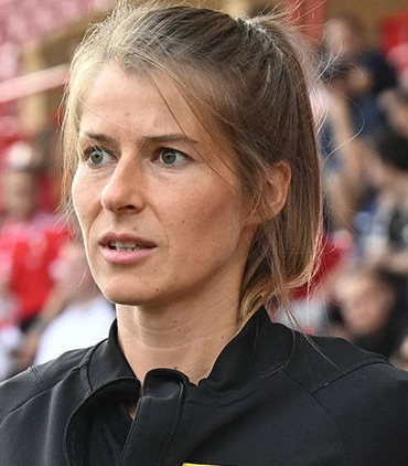 marie-louisei-eta-bundesliga-tarihinde-mac-kazanan-ilk-kadin-teknik-direktor-oldu-HdOpKfaa.jpg