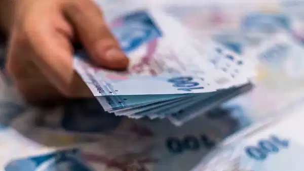 milyonlarin-gozu-temmuz-artisinda-ssk-ve-bag-kur-emekli-maasina-ne-kadar-artirim-yapilacak-RVq3OgRC.jpg