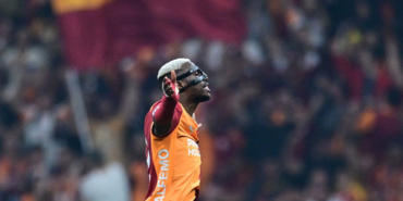 osimhen-galatasarayi-turkiyenin-zirvesine-tasidi-Qu7vHmeK.jpg