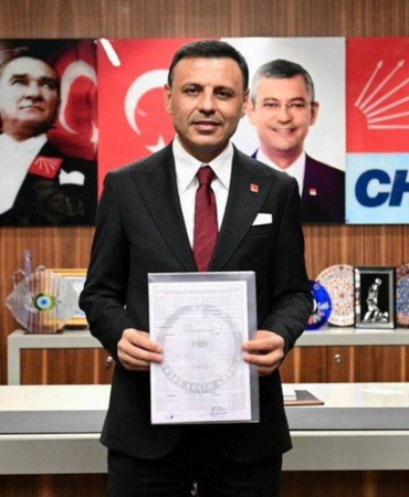 ozgur-celikten-sandik-ve-mazbata-mesaji-biz-millete-guveniyoruz-p1mQWILv.jpg