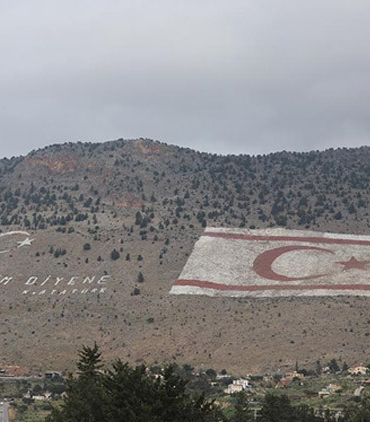 rum-basinindan-kustah-cagri-bayrak-kaldirilsin-QdWvfPeI.jpg