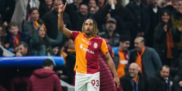 sacha-boey-galatasarayda-dalya-demeye-hazirlaniyor-VIX5tUN9.jpg