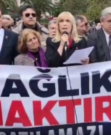 samsunda-hastane-yerlerinin-ozellestirilmesine-reaksiyon-ne-var-ne-yok-satacagiz-diye-kelam-verdiler-mSi7U8dW.jpg