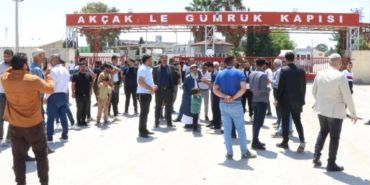 sanliurfa-valiligi-acikladi-suriyeye-pasaport-ile-giris-ve-cikis-islemleri-basliyor-7KBQixZh.jpg