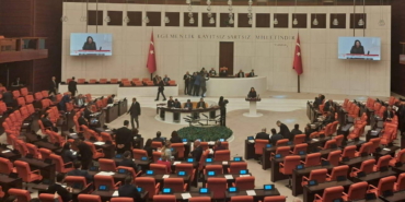 sera-kadigil-usaktaki-sevgi-evlerine-iliskin-iddialari-meclis-gundemine-tasidi-BDx5B1uJ.jpg