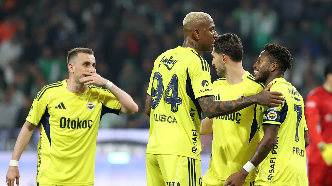 spor-yazarlari-konyaspor-fenerbahce-macini-degerlendirdi-kongreler-secimler-acemiliklerle-fenerbahce-yonetilmedi-savruldu-uGt9fAC2.jpg