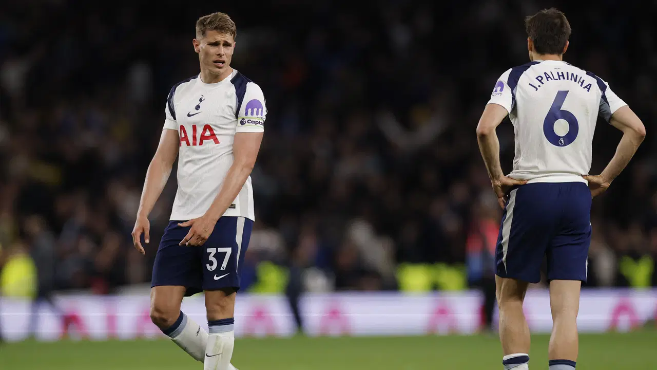 tottenhamdan-sahasinda-kritik-puan-kaybi-4mTJNyqy.jpg