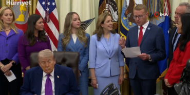 trump-oval-ofisteki-etkinlik-sirasinda-uyukladi-lhYvJMha.jpg