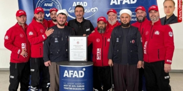turkiyede-afetlerde-arama-kurtarma-calismalarinda-cemaatlerin-onunun-acilmasi-iktidar-eliyle-suruyor-menzil-ismailaga-cubbeli-i783OI7s.jpg