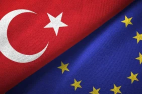 yunanistan-medyasinda-turkiye-panigi-avrupa-ankaraya-yoneliyor-P3mQvVZz.webp